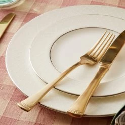 Lenox Portola Gold 20-Piece Flatware Set -lenox Sales Store 762014 877880 LNP S23 FEA 5 c0536e04 7f82 49b9 9434 6c3a8871ac3c