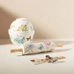 Lenox Butterfly Meadow Spatula & Cookie Cutter Set -lenox Sales Store 893122 892493 892760 LNP F22 FEA 1 31045405 7441 4751 bddc 9aedcc41ad2f